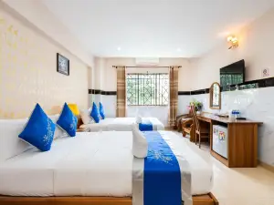 KHÁCH SẠN HỒNG PHÁT