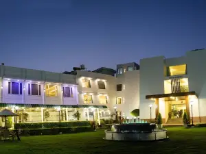 Palette - Hotel Deepali Palace