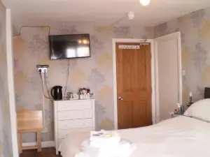 Sportsmans Lodge Bed and Breakfast