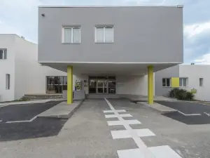 B&B Hôtel Orange