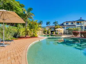 Aqualuna Beach Resort