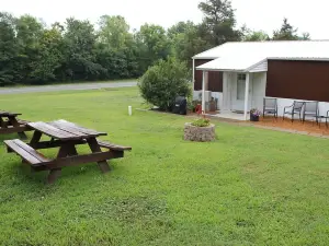 Shawnee Trails Lodging and Suites