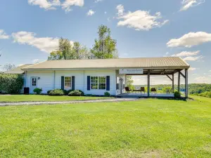 Taylorsville Lake Cottage Rental w/ Hot Tub!