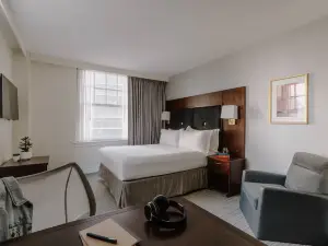 Club Quarters Hotel in Houston