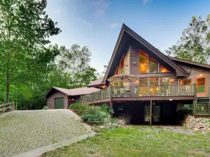 Birch Lake Home on Peninsula Dock, Deck and Grill!