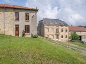 Vintage holiday home with private garden