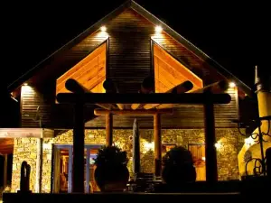 Tree House Lodge Bed & Breakfast