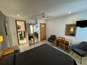 Hostal Tarrés