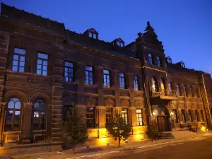 Cheltikov Hotel