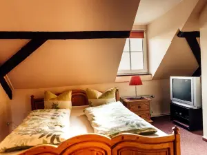 Hotel Und Restaurant Golden Village