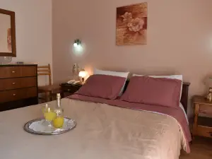 40 Platania Hotel