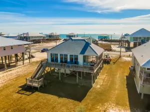 Bayfront Beach House with Sandy Beach, and Direct Bay View - Casa Nova