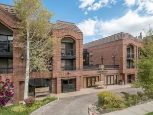 Park Plaza Resort, Ascend Hotel Collection