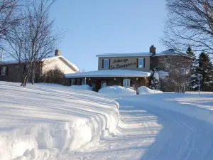 Auberge la Rosepierre Bistro Henri