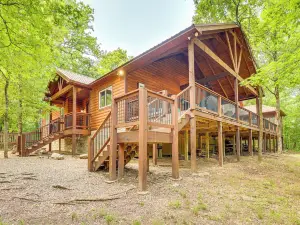Cabin on 23 Acres with Creek Access in Broken Bow