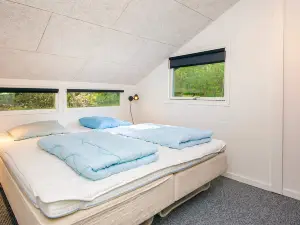 Family Cottage with Terrace and Lawn