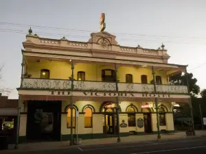 The Victoria Hotel Rutherglen