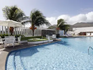 Agua Dorada Beach Hotel by Lidotel