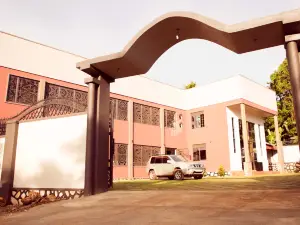 Stusky Lark Mini Hotel Seeta