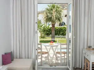 Polos Hotel Paros