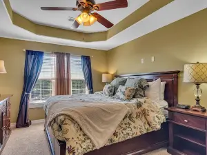 Hopeful Hideaway 2 Bedroom Condo by Redawning