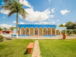 Hacienda Inn Aeropuerto