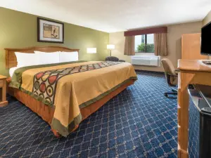 Super 8 by Wyndham St. Clair MO