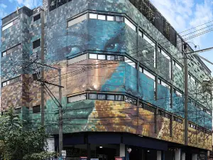 GALLERY HOTEL