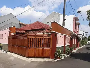 Homestay Cendana Candi-1 Blok F1 Np-Kudus