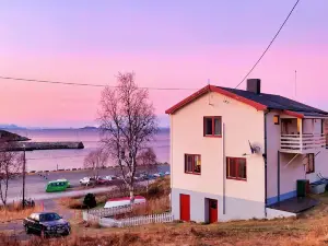person holiday home in STONGLANDSEIDET