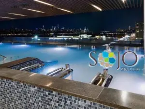 American Dream 10 Mins Away! Airport 20Mins Away