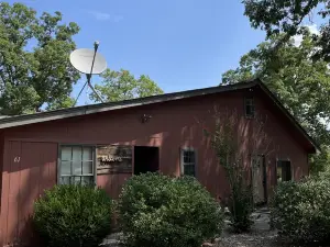 1 Bedroom Cabin on Mount Magazine - Unit B