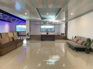Hamadi In by Perwira Hub