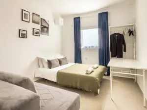 Netanya Seaside High-Rise Apartment by Sea N' Rent