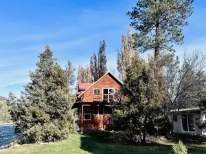 Where The Wild Things Are- Blue Ribbon Fly Fishing Cabin & No Lift Line Skiing