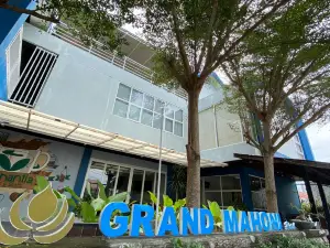 Grand Mahoni Hotel