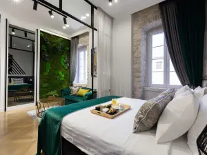 DeZign Superior Apartments & Rooms