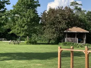 肯因斯汽車旅館