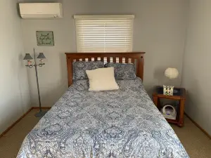 Quiet, relaxing home on Lake Watab in beautiful St. Joseph, MN near SJU and CSB