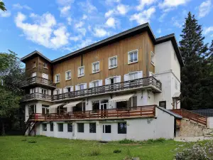Auberge de Jeunesse HI Chamrousse