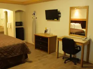 Maverick Inn