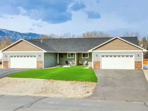 美麗的家庭住宅：距紅色小屋山10英里