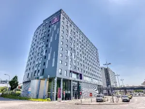 Premier Inn London Gatwick Airport (North Terminal) Hotel