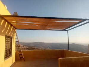 Lion's Den Chaletاستراحة وشاليه في جرش