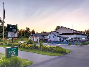 Sierra Sands Family Lodge