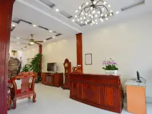 Khach San Đong Phuong
