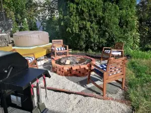 The Dacha. Cumberland Vacation