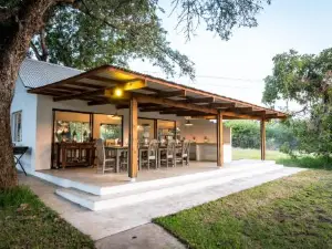 Makuwa Safari Lodge