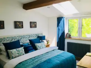 Boutique house central Wells