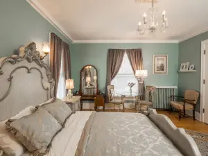 Ringling House Bed & Breakfast